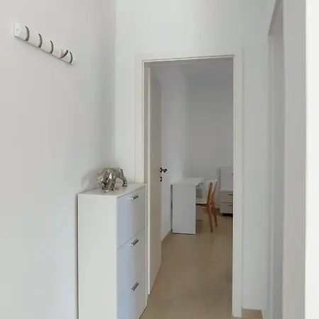 1 Bedroom Lovely In