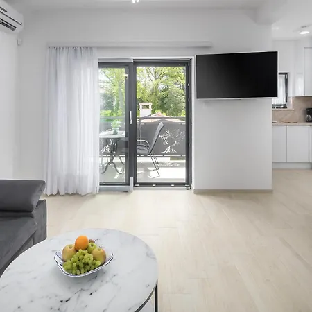 1 Bedroom Lovely In