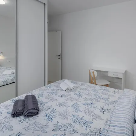 1 Bedroom Lovely In